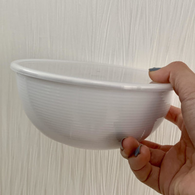 Hộp nhựa tròn dùng trong lò vi sóng 720ml, làm từ nhựa PP cao cấp không chứa các hoạt chất gây hại, an toàn cho người sử dụng - nội địa Nhật Bản 