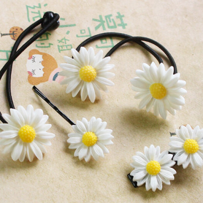 Set 5 dây buộc tóc và cặp tóc Hoa cúc