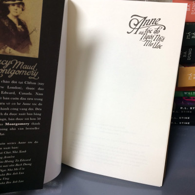 ANNE TÓC ĐỎ VÀ NGÔI NHÀ MƠ ƯỚC