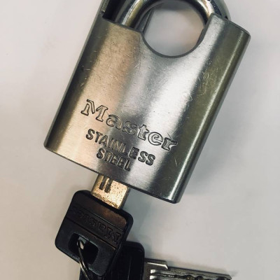 KHÓA MASTER LOCK INOX BẢO VỆ PAD CỦA 550EURD