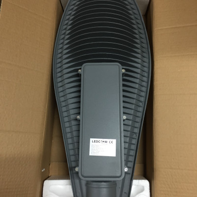 Đèn đường led vỏ ghi xám công suất 100w siêu bền