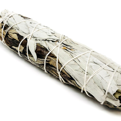 Bó lá xô thơm trắng và lá thánh (white sage + Yerba Santa)