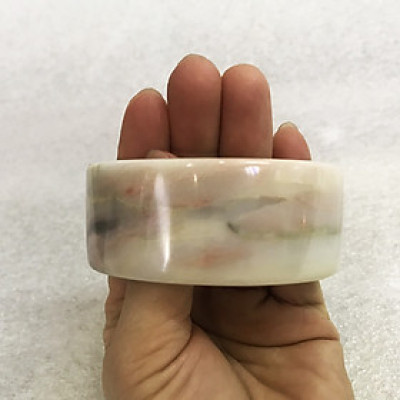 Vòng tay cẩm thạch bản vuông màu hồng cho nữ cao 2.5 cm đường kính size 5.6 cm lọt lòng VONGCAMTHACHNU