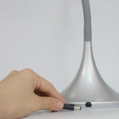 Đèn Bàn Led PROTEX PR-005L - Bạc - Hàng Chính Hãng