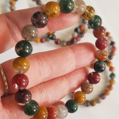 Vòng tay phong thuỷ may mắn đá Thạch anh Ưu linh đa sắc Size hạt 8mm đá Ưu linh đẹp sang trọng của đá thạch anh tự nhiên đa sắc giúp xua tan mệt mỏi, đem đến năng lượng tích cực may mắn tài lộc cho gia chủ ,tăng sự quyến rũ sang trọng cho phái đẹp ạ