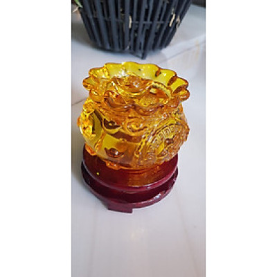 Tượng Phong Thủy Thố tụ tài mới miệng kiểu màu vàng anh tài lộc 10 thỏi xiền vàng đá lưu ly tự nhiên đế gỗ size trung đk 11cm x Cao 11cm cả đế x thố cao 7,5cm Hợp ANh Chị Mệnh Kim Thổ Thuỷ đặt bàn làm việc bàn thờ thần tài ạ