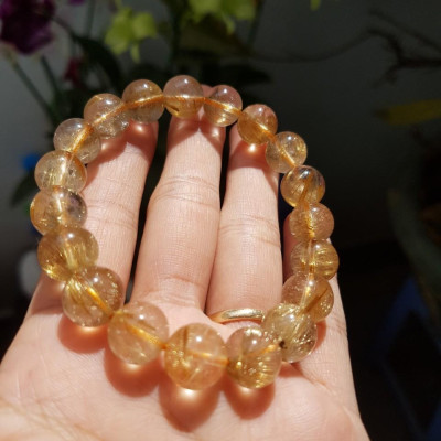 Vòng tay thạch anh tóc vàng VIP 10 li 