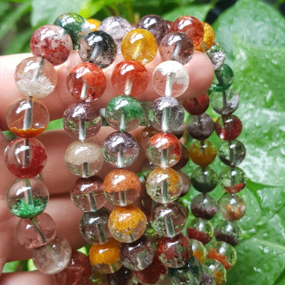 Chiếc Vòng Đá Thạch Anh Ưu Linh Ngũ Sắc Vip 10mm / 10li 100% đá tự nhiên cao cấp màu đa sắc tươi trong bóng thiệt xinh đẹp Nữ tất cả các mệnh đeo tốt đẹp may mắn, tài lộc và tốt cho sức khỏe ạ