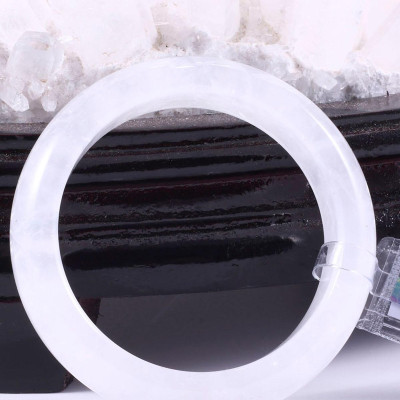 Vòng tay đá thạch anh ưu linh trắng ni 52 mệnh thủy, kim - Ngọc Quý Gemstones