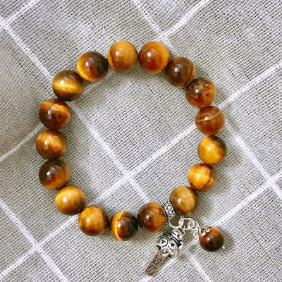 Vòng đá thạch anh mắt hổ vàng nâu phối charm mèo may mắn size hạt 10mm mệnh thổ, kim - Ngọc Quý Gemstones