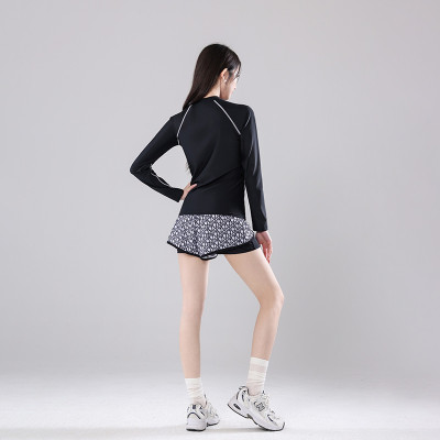 Đồ Bơi Nữ Dài Tay Quần Đùi