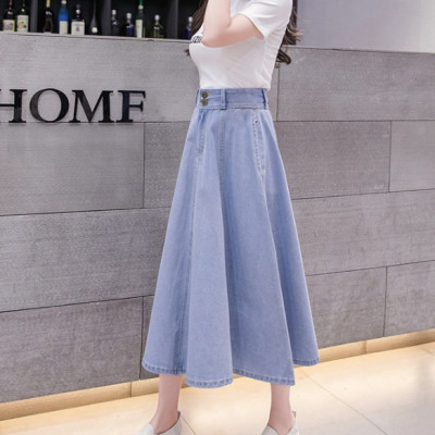 Chân váy jean xòe dài 2 nút màu xanh nhạt C011