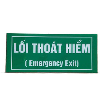 Bảng hiệu LỐI THOÁT HIỂM - Chất liệu Mica